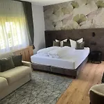 Waldner Konukevi 3*